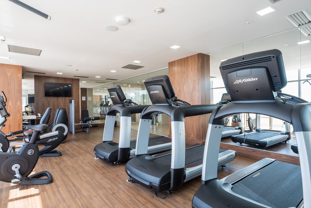 Windsor Marapendi Hotel Рио де Жанейро Екстериор снимка The gym at the hotel